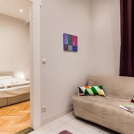 Pozsonyi * Budapest