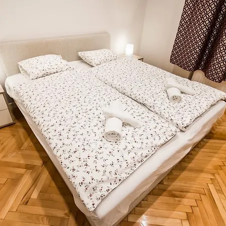 Pozsonyi * Budapest